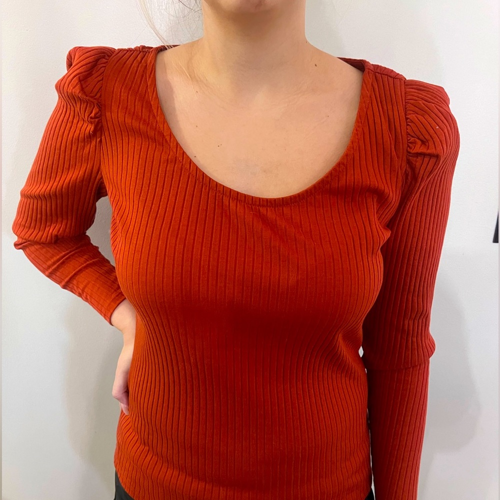 New with tags long sleeve top